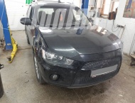 ��� �� Mitsubishi Outlander - 