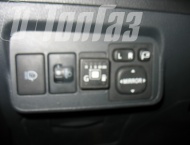 ГБО на Toyota Corolla - Кнопка переключения и индикации режимов работы